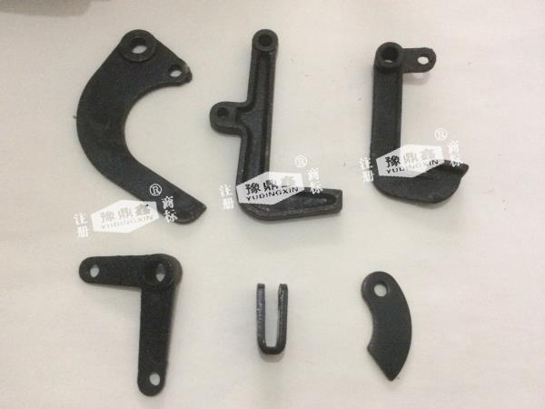 01电动工程自卸车自卸勾.jpg