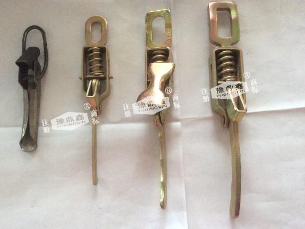 29电动工程自卸车货箱手扣.JPG